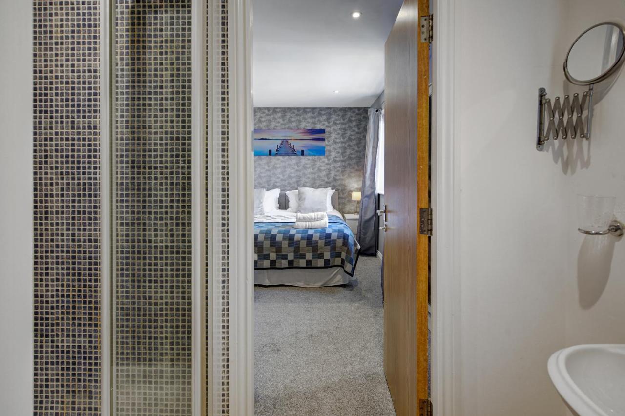 Sandy Lane Apartment سكيلميرسديل المظهر الخارجي الصورة